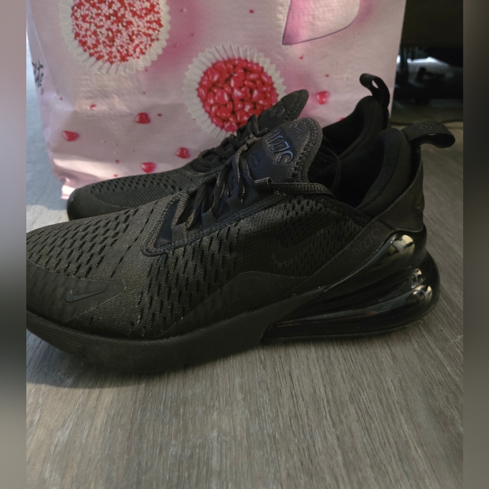 Nike Women's Black Sneakers